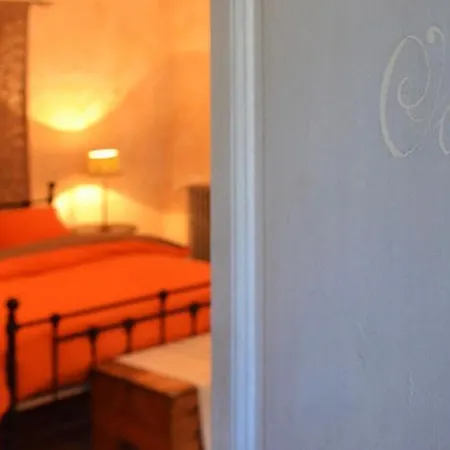 Le Petit Chou Hotell Entraygues-sur-Truyère